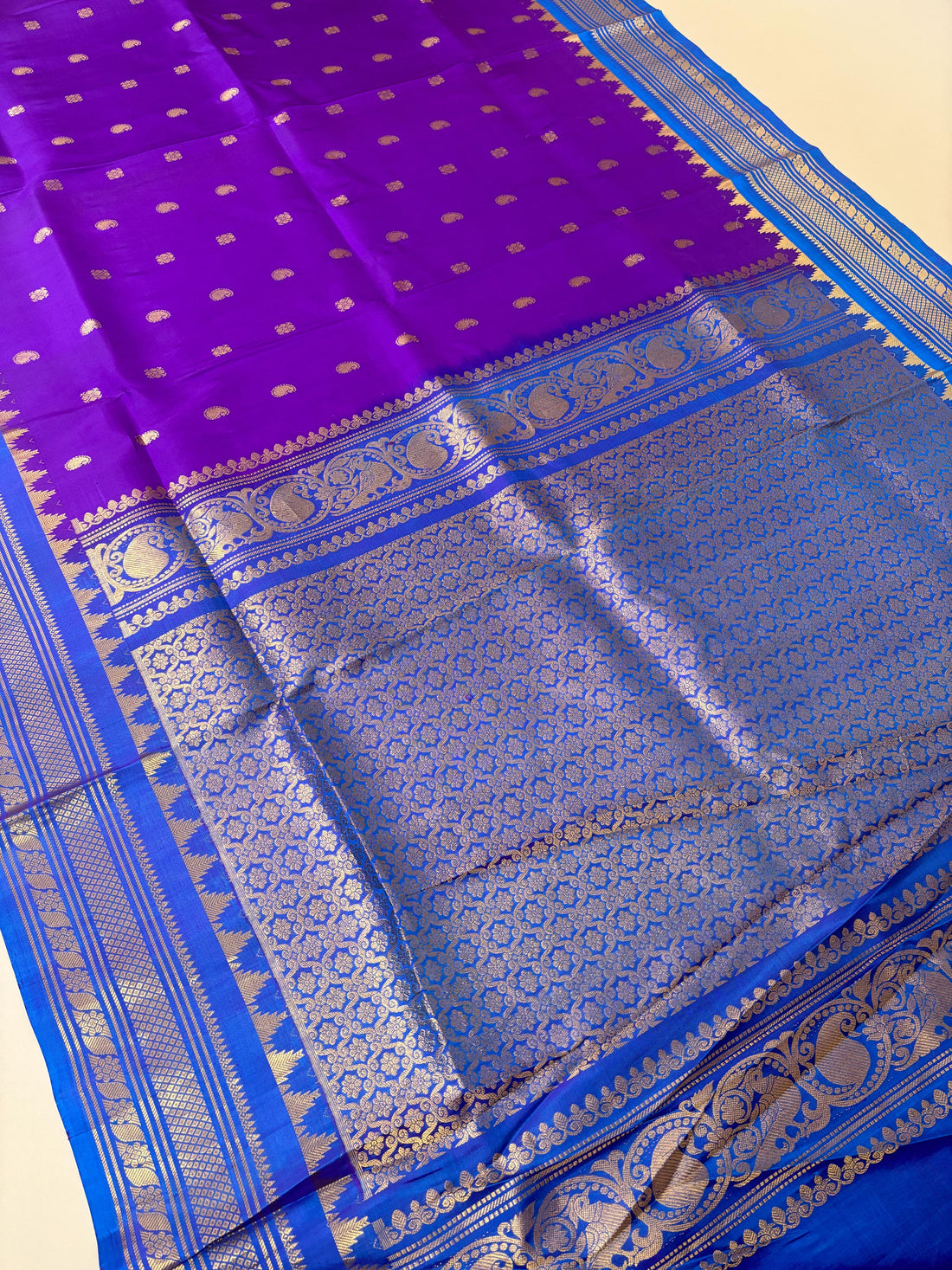 Pure Gadwal Pattu Saree – Classic